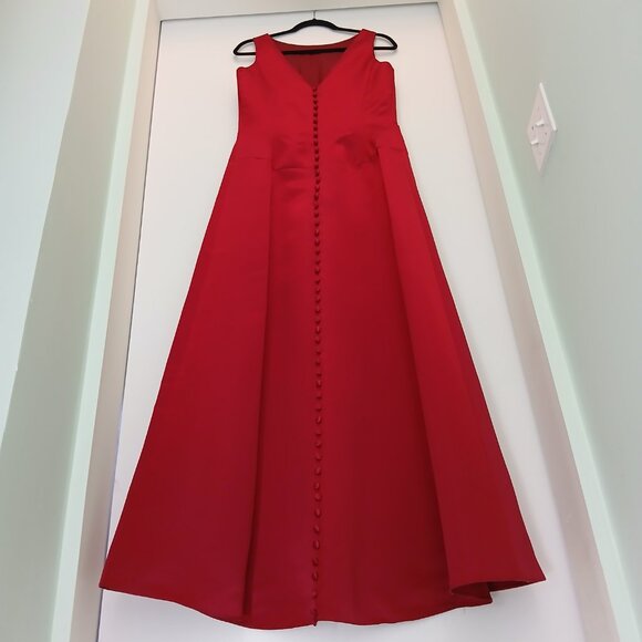 Elegant Button Down Back Claret Red Mikado Satin Boat Neck A-Line WToo Gown Sz10